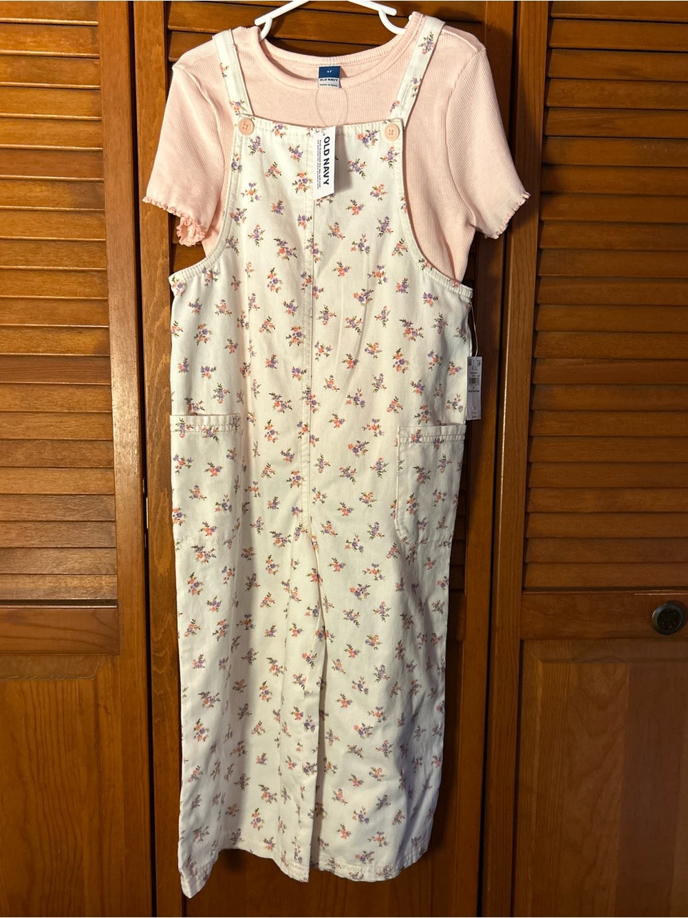 Old Navy Cream Floral Button-Front Overall Jumpsuit with Pink Tee